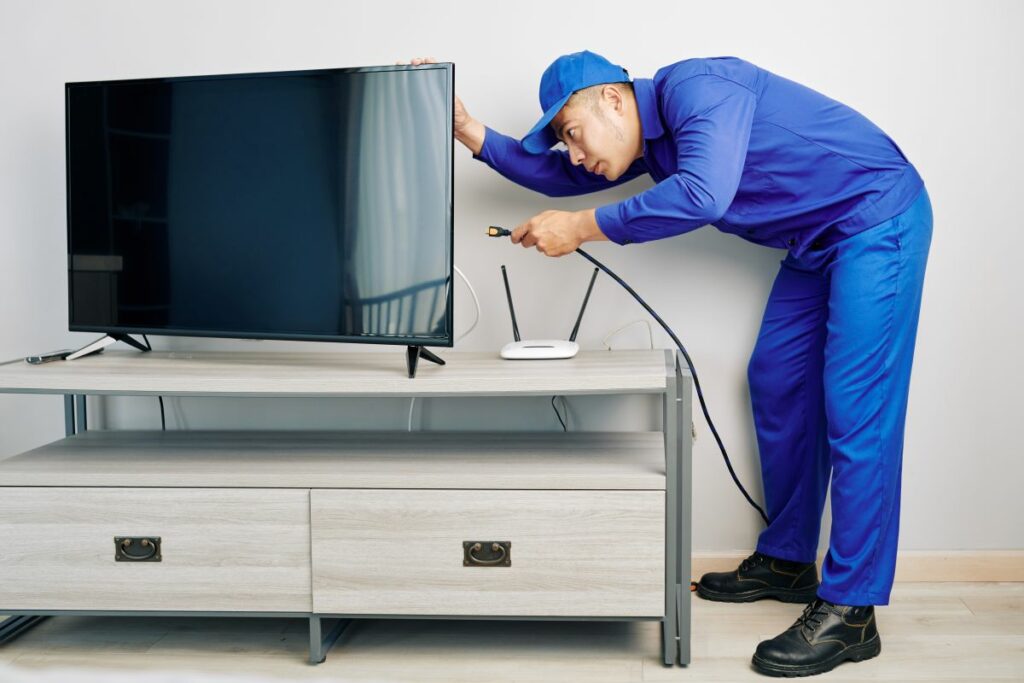 Für digitales Fernsehen über Kabel sollte ein Fachmann sorgen.